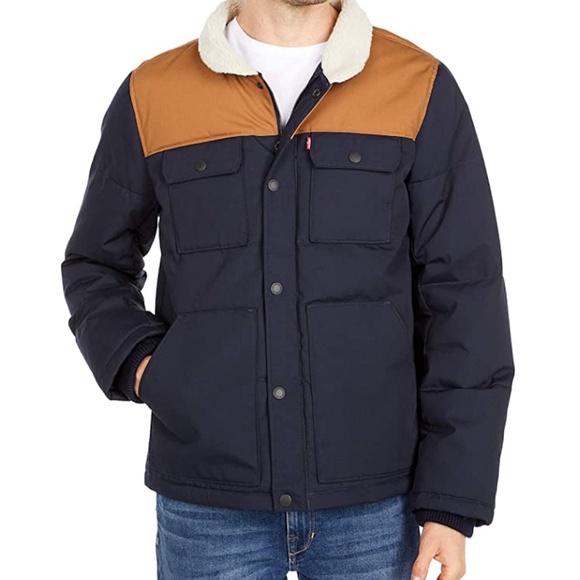💕HP💕 Levi's Woodsman Tall Trucker Jack w/ Sherpa Collar - Picture 1 of 6